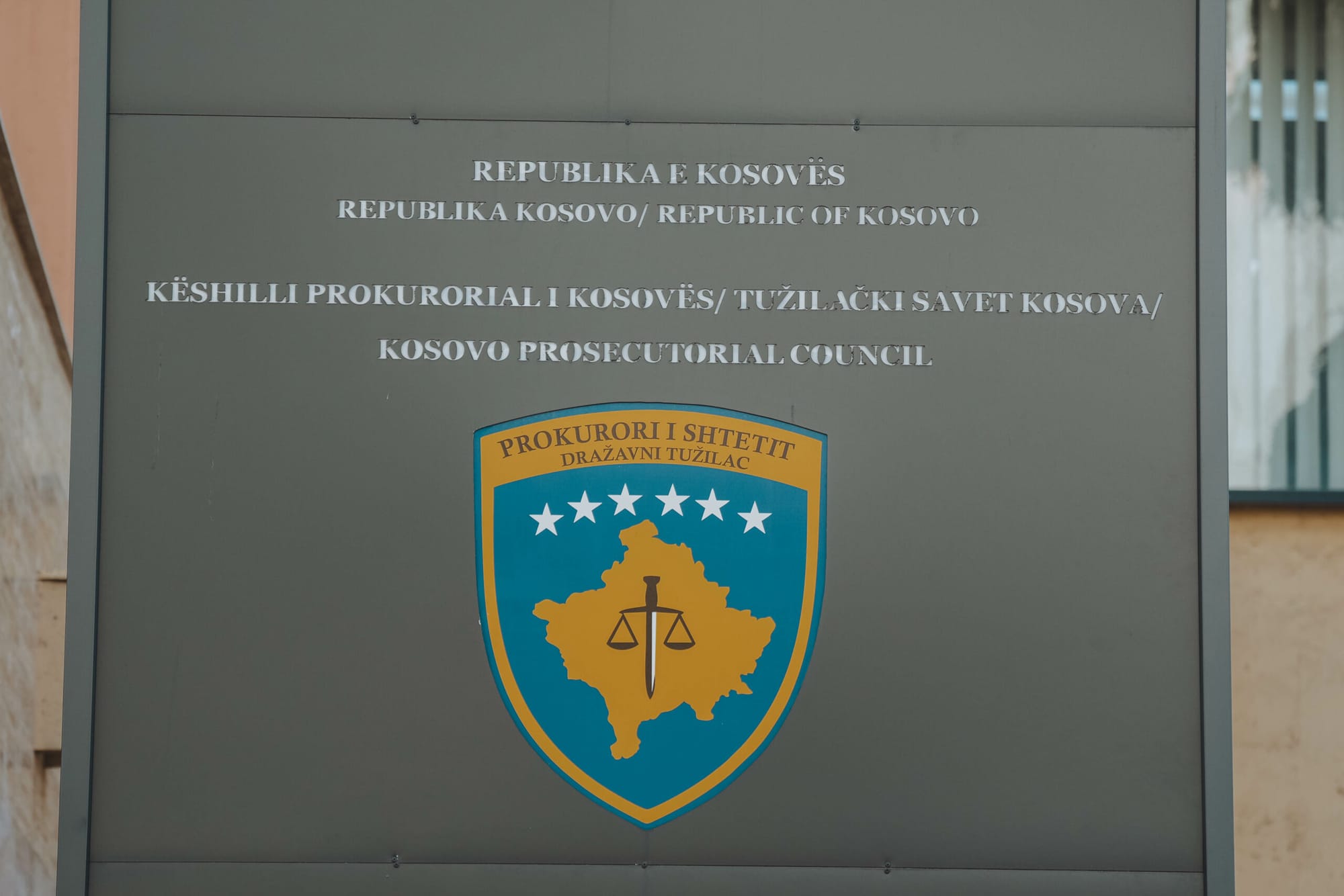 Kush kërkon paraburgim për ofertën 100 mijë euro për vrasje?