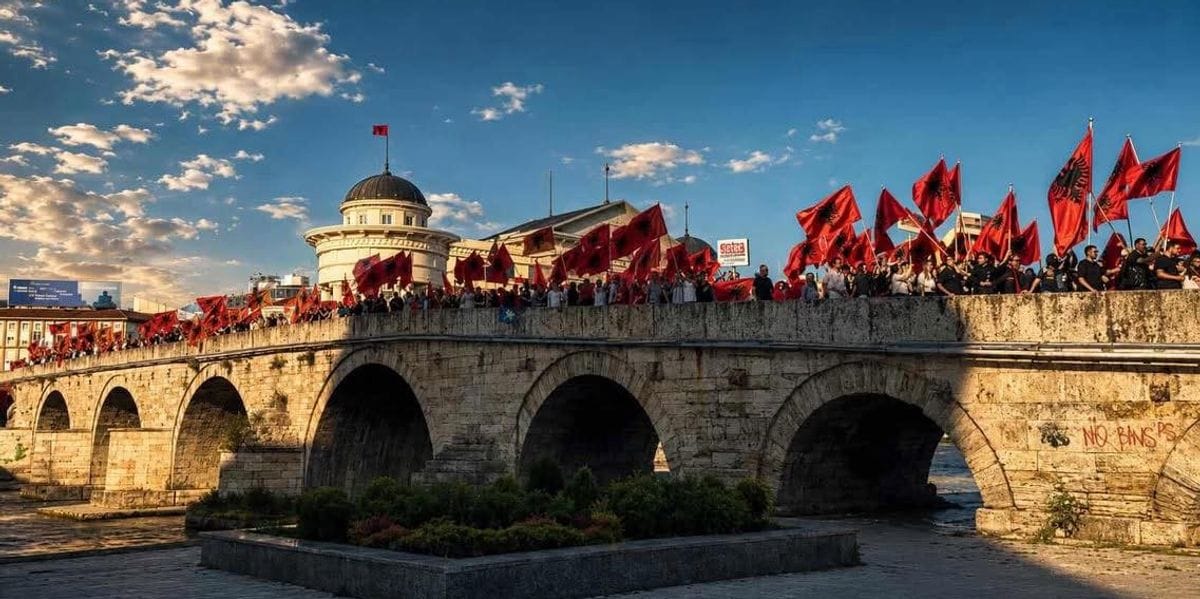 Ademi i drejtohet Mickoskit: Pse jeni kaq kundër gjuhës shqipe?
