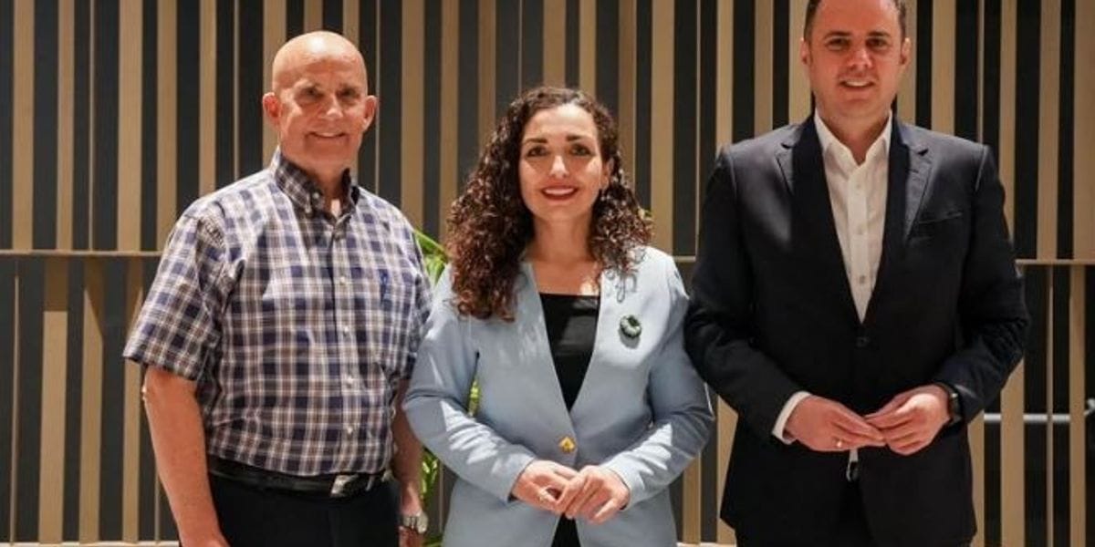 Çfarë diskutuan Self, Osmani dhe Abdixhiku në Prishtinë?