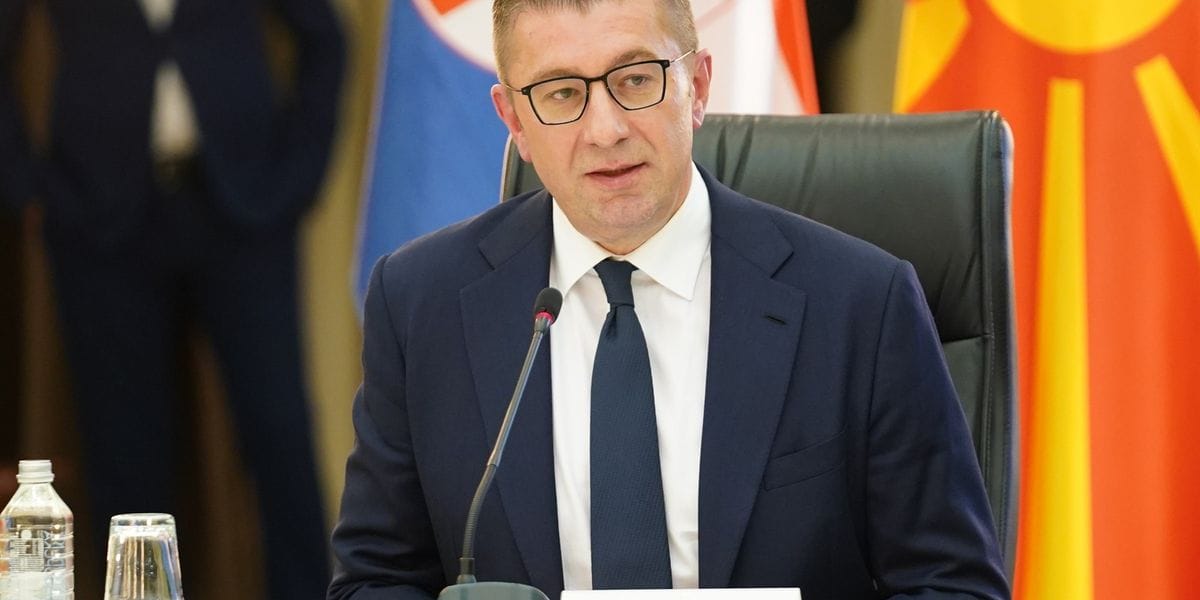 Çfarë tha Mickoski për lëshimet identitare për BE-në?