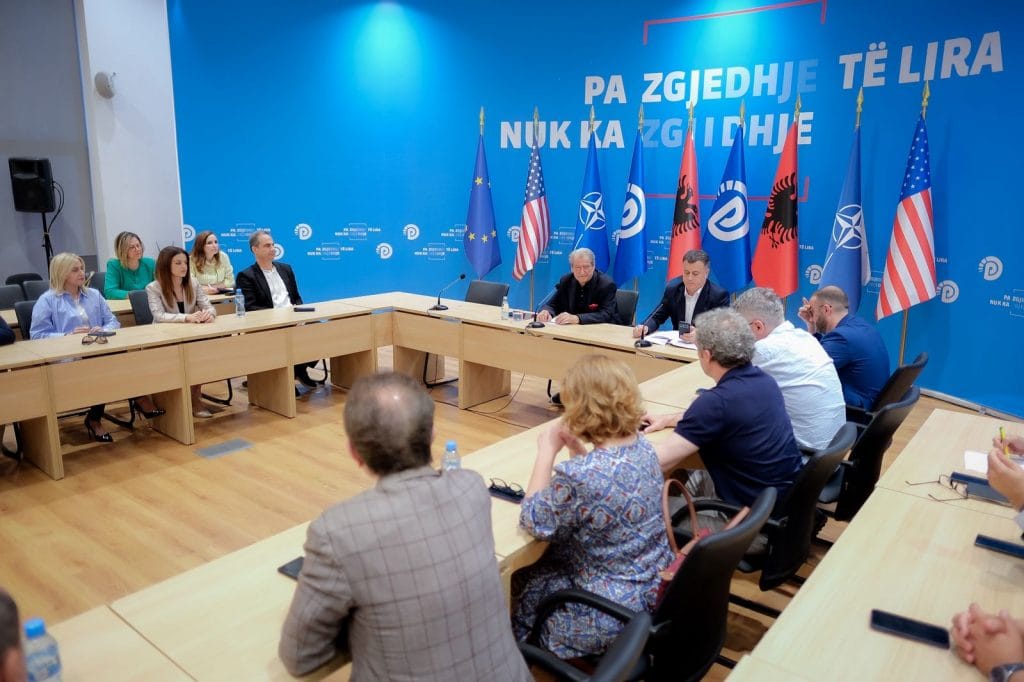Çfarë vendosi Kuvendi Kombëtar i PD-së sipas Berishës?