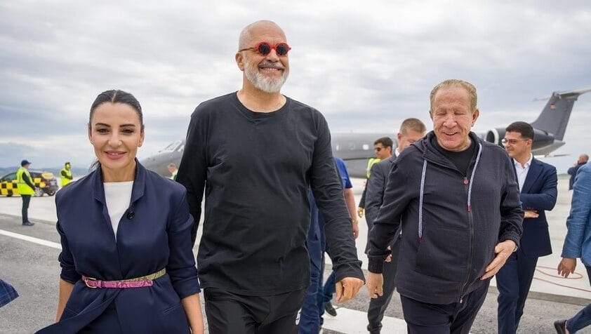 Pse kërcënon Pacolli me arbitrazh për aeroportin e Vlorës?