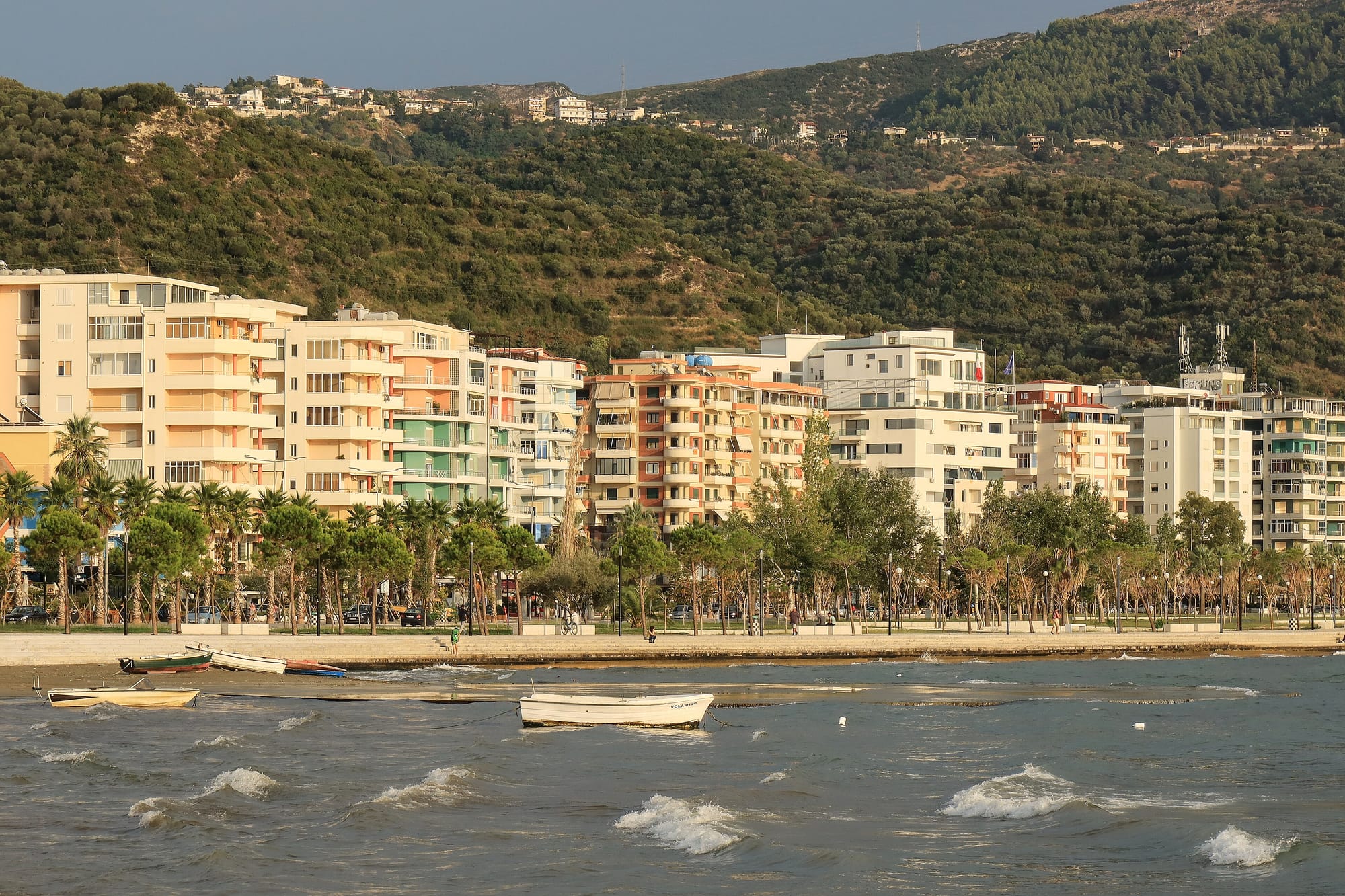 Çfarë ndodhi në bulevardin 'Ismail Qemali' në Vlorë mbrëmjen e së hënës?