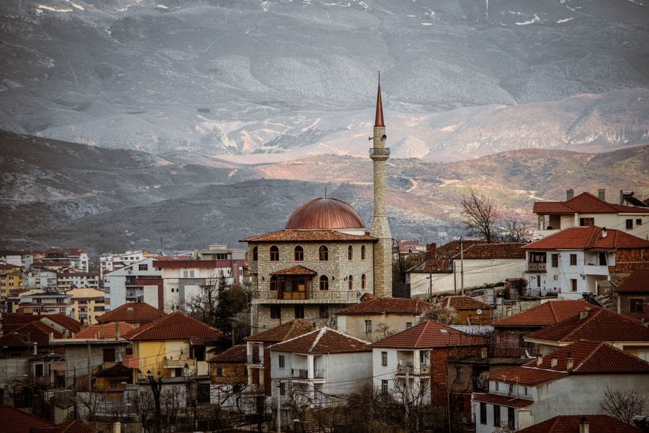 Pogradeci: Kur përfundon restaurimi i qendrës historike?
