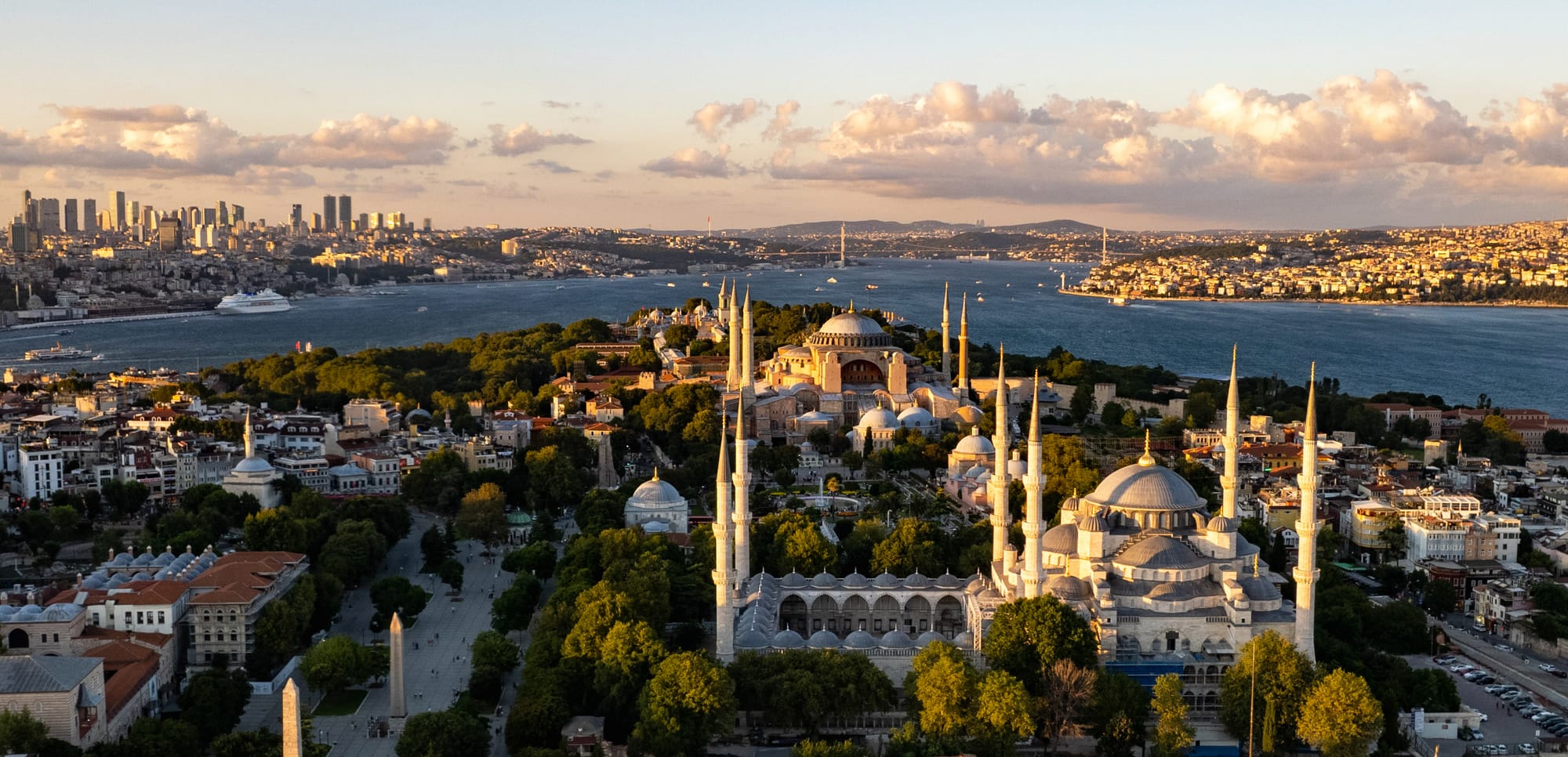 Çfarë kërkon Mickoski nga bizneset turke në Stamboll?