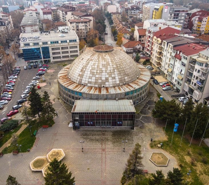 Çfarë paralajmëron Osmani pas vendimit të Gjykatës Kushtetuese për Tetovën?