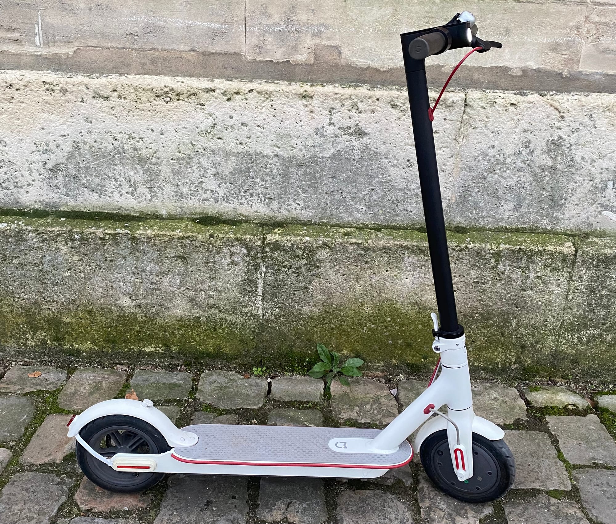 Pse neurologu pediatrik po e quan trotinetin elektrik rrezik për fëmijët?