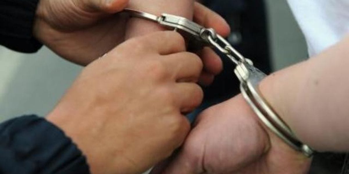 Si u arrestua 22-vjeçari që tentoi grabitje me pistoletë në Tetovë?