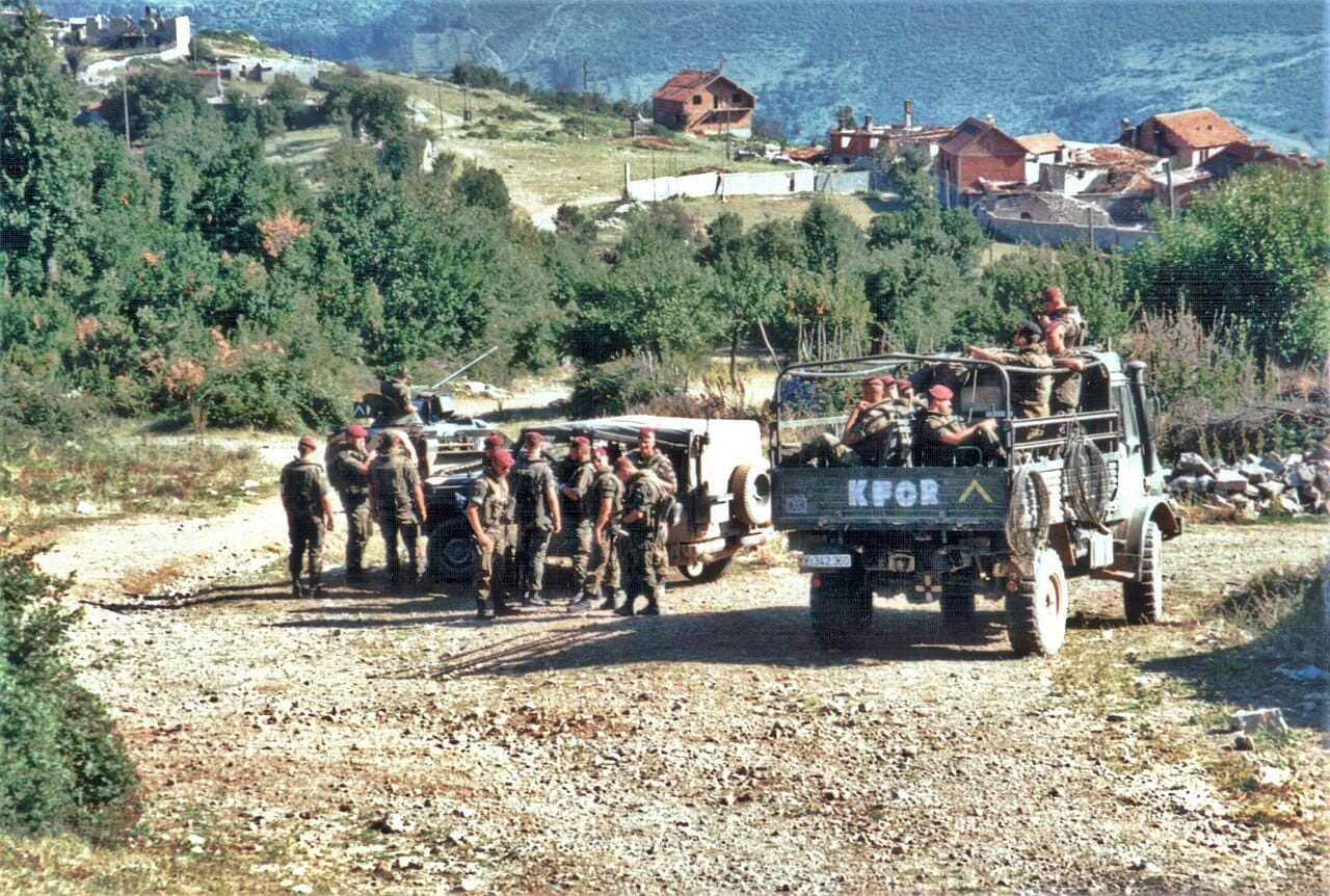 Si mund të ndryshojë roli i Shqipërisë në Kosovë nëse SHBA tërheqin trupat?