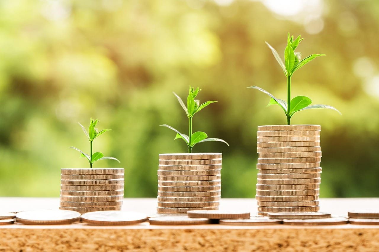 Pse AKB-ja konteston efektet e rritjes ekonomike prej 5.43%?