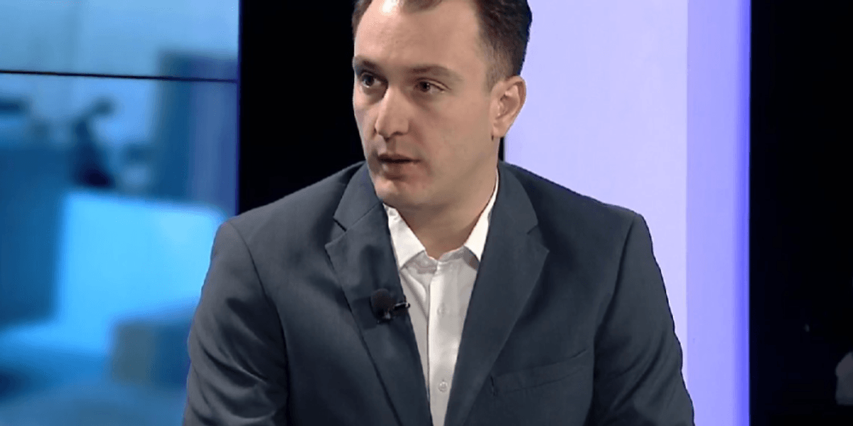 Pse Andonovski kundërshton kufizimin shtetëror të rrjeteve sociale për fëmijë?