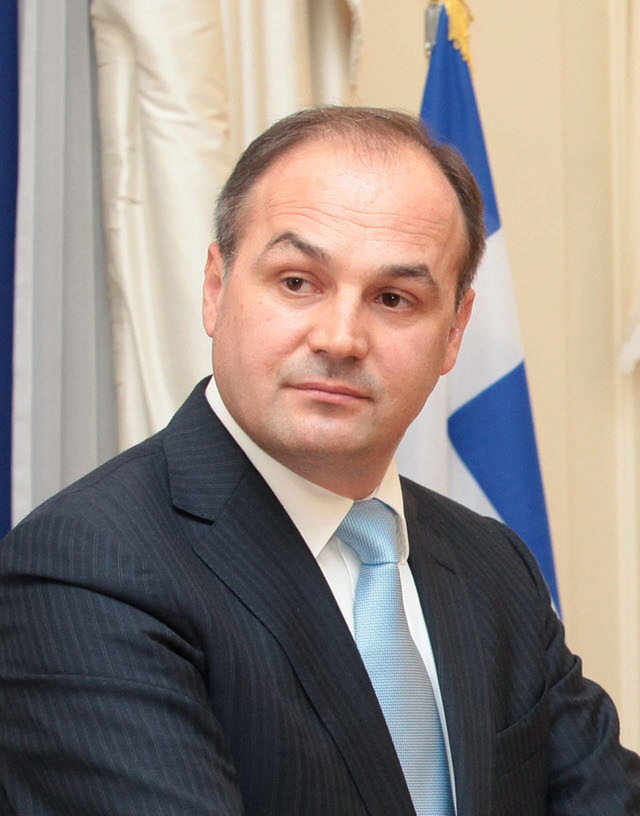 Si e kujtoi Hoxhaj Mentor Krasniqin në Suharekë?
