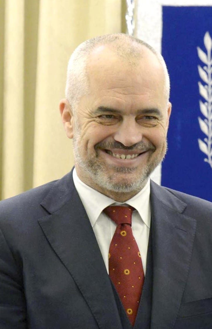 Si i përgjigjet Rama akuzave për citimin e Hoxhës?