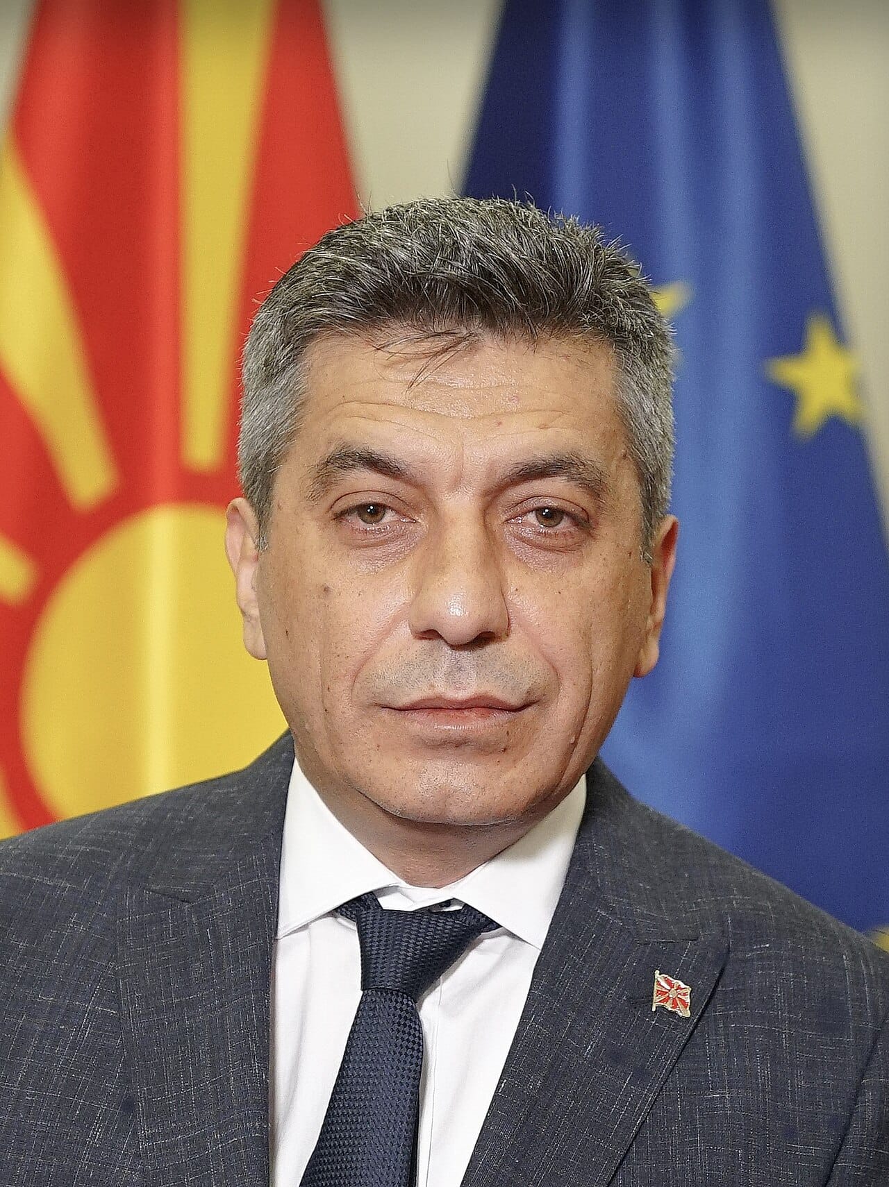 Si pretendon Izet Mexhiti se VLEN mori 'hisen' e shqiptarëve?