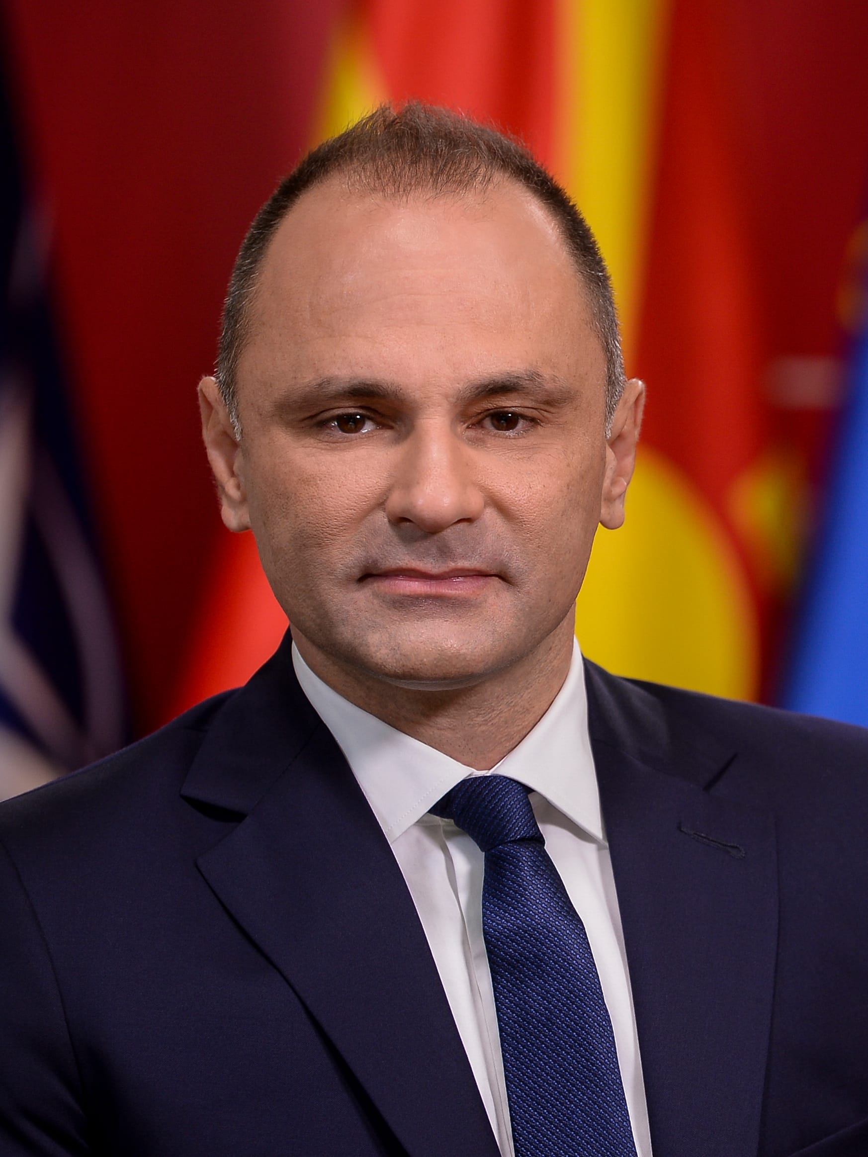 Pse Filipçe nuk do t'i japë alibi Mickoskit për zgjedhje?