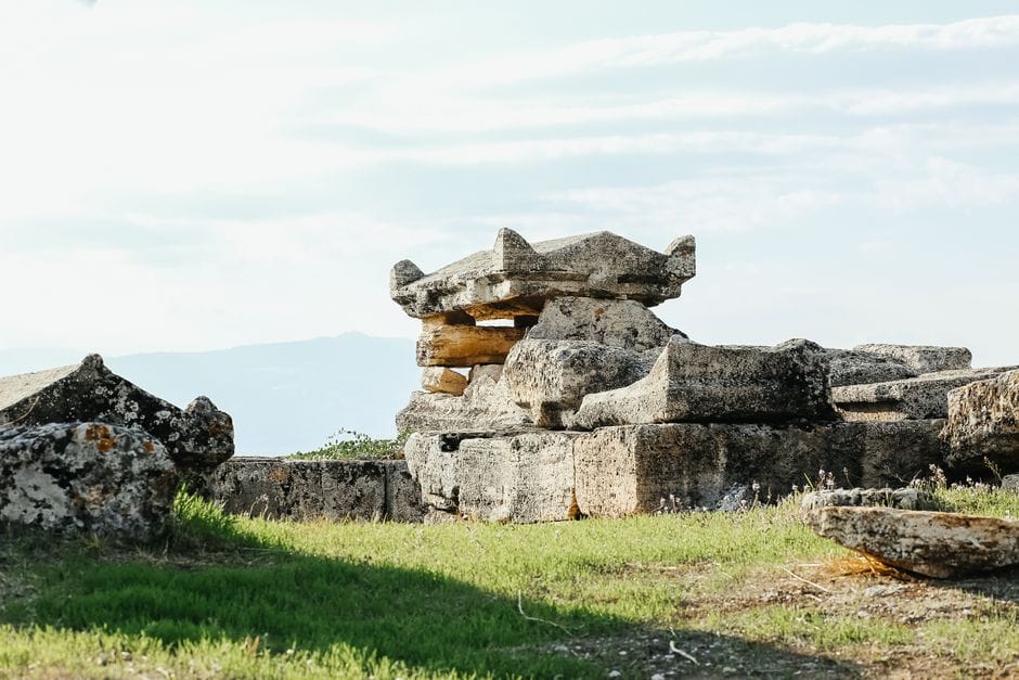 Varri i Skënderbeut: nga kisha te xhamia, eshtrat që u zhdukën pa gjurmë