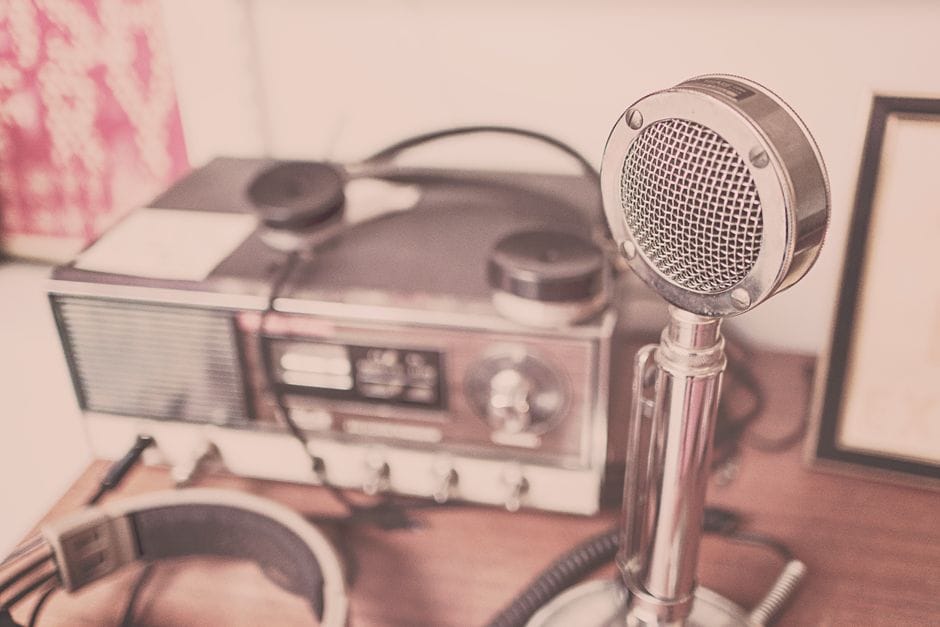 Astrit Dushi, themeluesi i 18 radiove kosovare