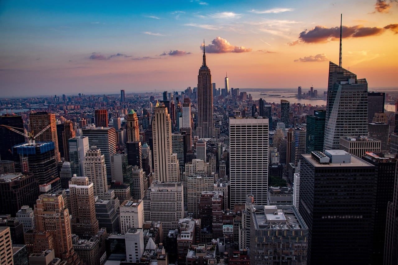 Kush organizoi pritjen për ngushëllime në nder të kongresmenit Eliot Engel?