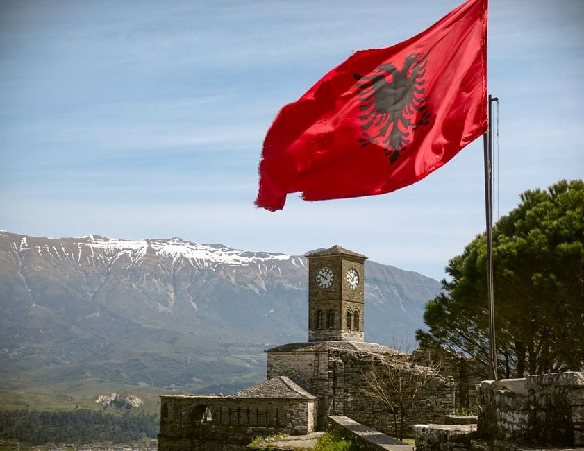 Si e vlerëson Ali Ahmeti krijimin e Forumit Shqiptar në Mal të Zi?