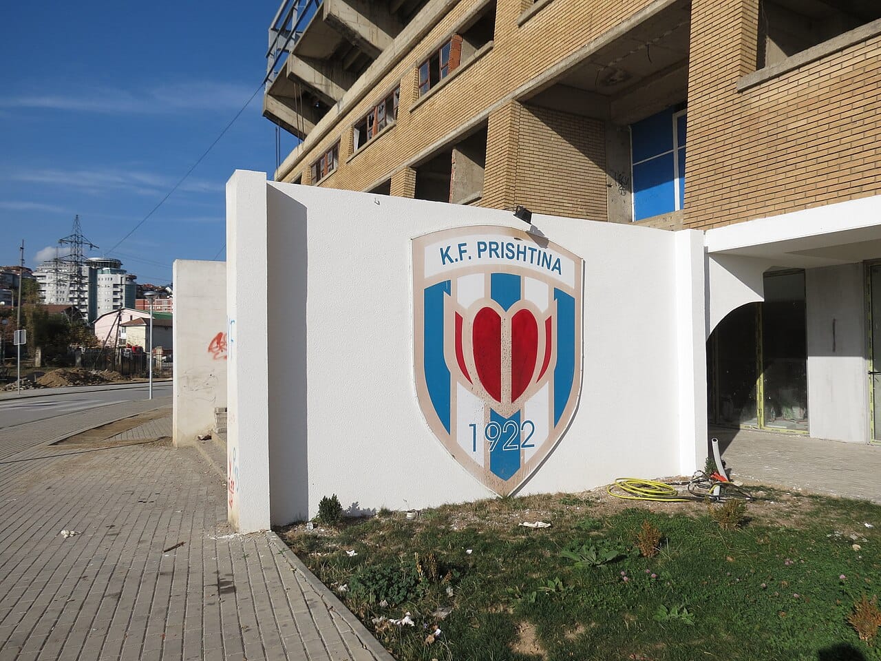 Pse Dren Zeqiri do të luajë te Prishtina deri në vitin 2029?