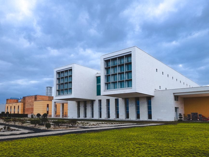Si po ecën punimet në Kampusin e Universitetit 'Nënë Tereza'?