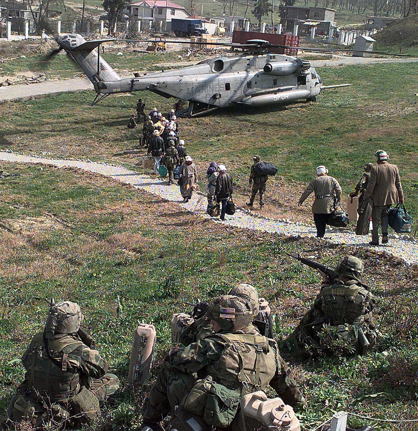Viti 1997: skemat piramidale dhe shteti që u shemb