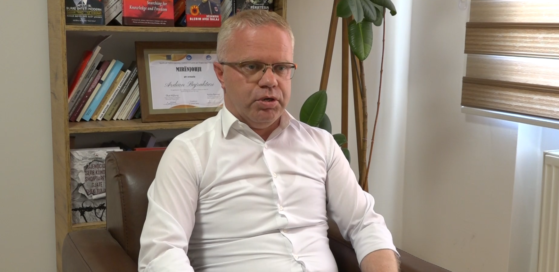 Pezullohen hetimet ndaj Milan Radoiçiqit për barrikadat e 2022