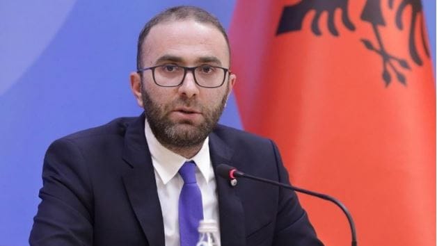 Pse po e humb durimin Edi Rama sipas Gazment Bardhit?