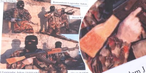 Adem Jashari me maskë/ Historia e fotos së papublikuar më parë