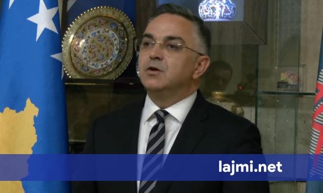'Sot shpëtoi demokracia' — AAK e bën fushatë nga kriza