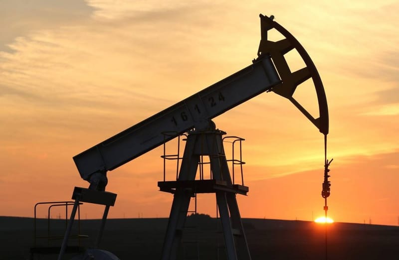 Nafta Brent arrin rekord 126 dollarë — bllokada e Trumpit pa afat