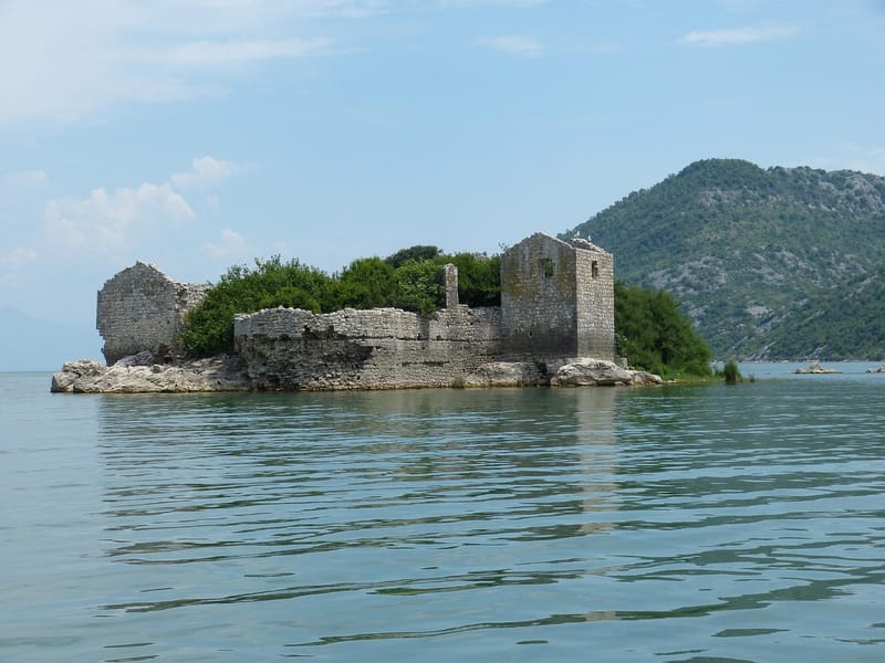 Fisi Kuçi — shqiptarët e harruar të Malësisë malazeze